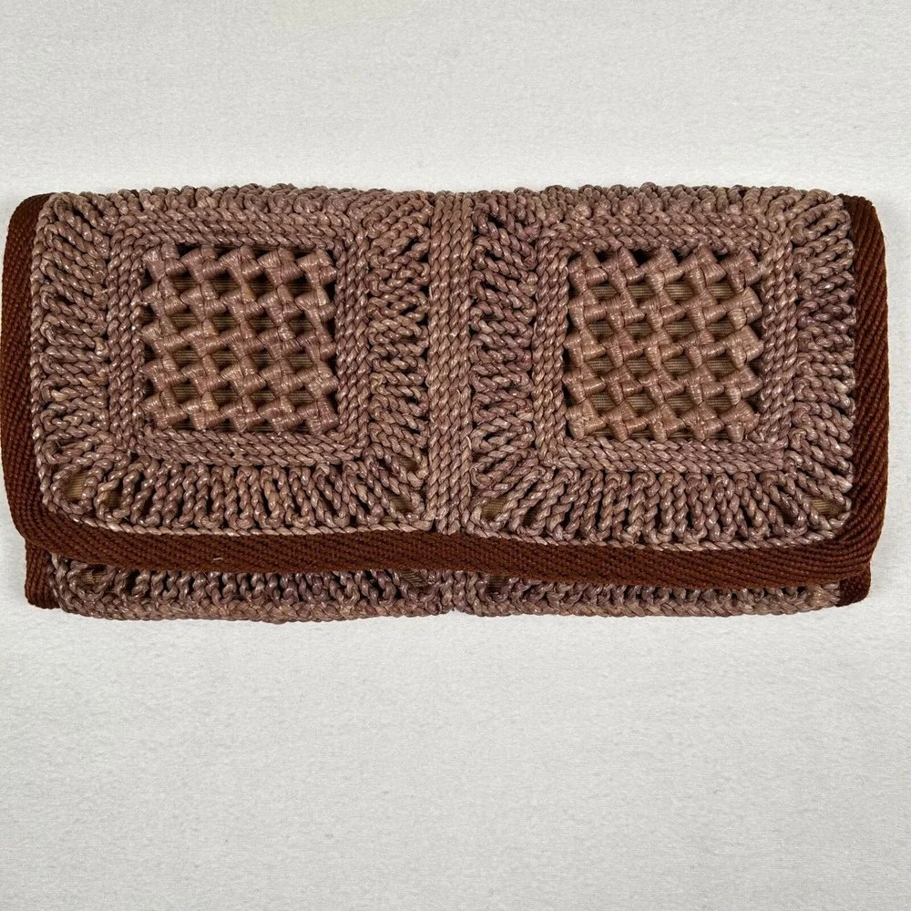 Vintage Purse Clutch Brown Weaved Straw‎ Lined 12